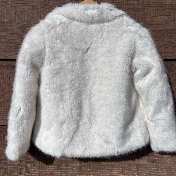 NWOT Petit Bateau Girls White Faux Fur Coat - Picture 2 of 7